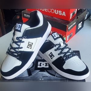 *SOLD on M!* DC Cure "Panda" Lows, New In Original Box!  Mens 10